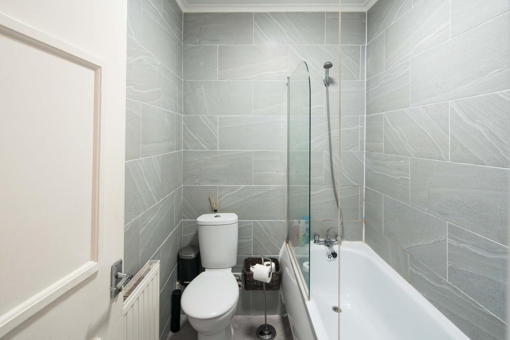 Private Double Room Shared Bathroom Near City Centre Londra Dış mekan fotoğraf