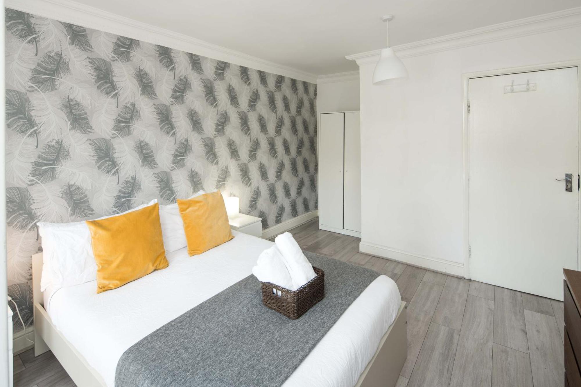 Private Double Room Shared Bathroom Near City Centre Londra Dış mekan fotoğraf